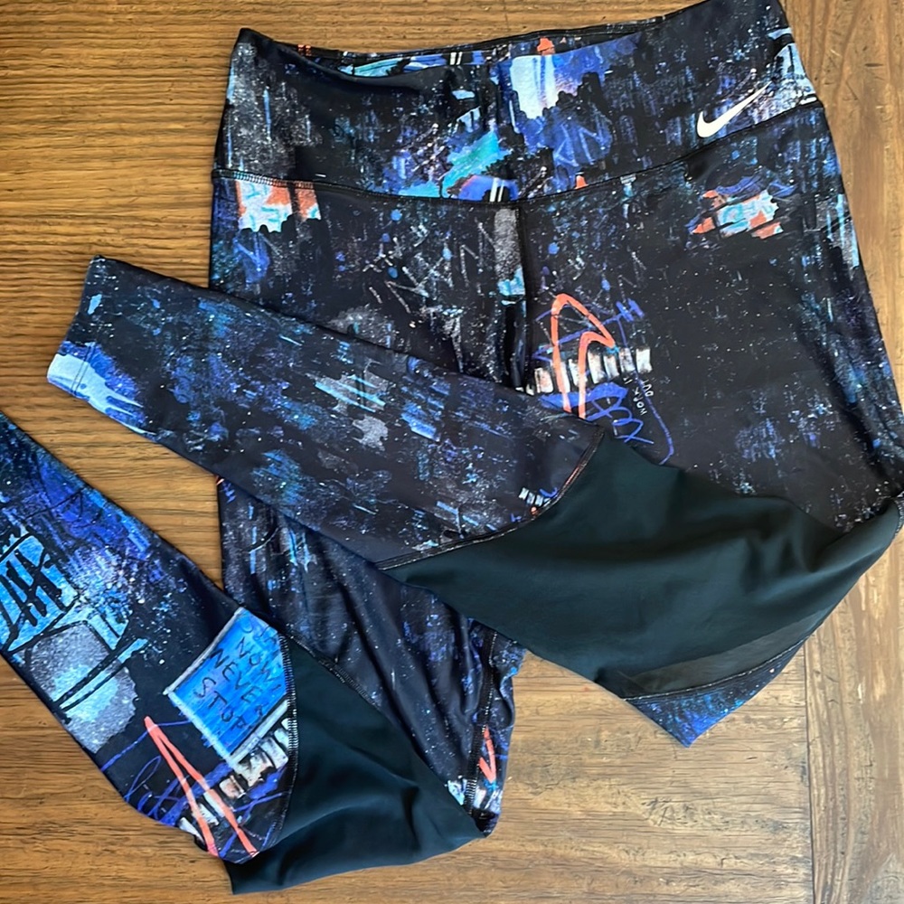 EUC Nike Dri-Fit Leggings